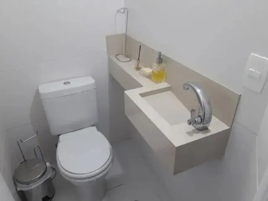 Foto 3 de Sobrado com 4 quartos à venda, 136m2 em Sao Jose Dos Campos - SP