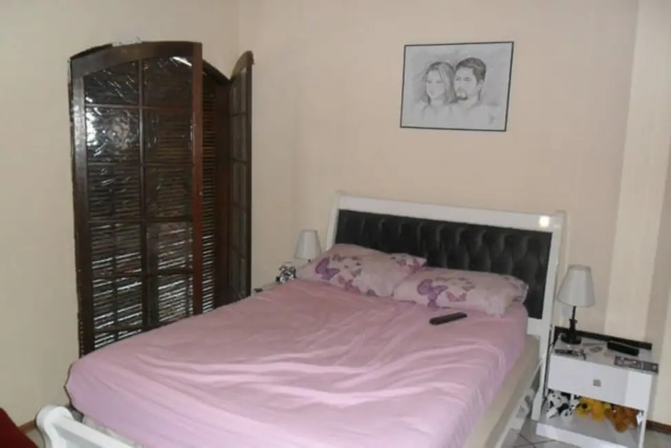 Foto 9 de Sobrado com 3 quartos à venda em Pindamonhangaba - SP