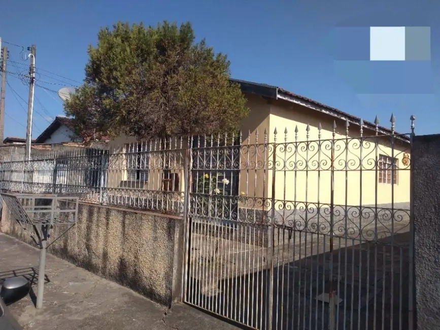 Foto 1 de Casa com 3 quartos à venda, 178m2 em Maria Áurea, Pindamonhangaba - SP