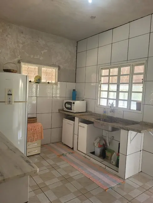 Foto 1 de Casa com 2 quartos à venda, 90m2 em Pindamonhangaba - SP