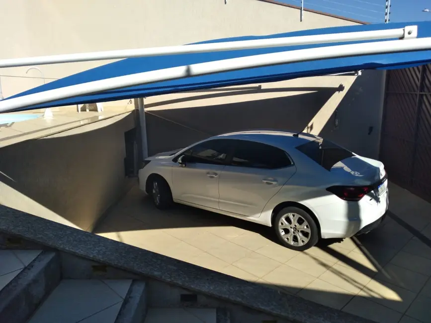 Foto 3 de Casa com 3 quartos à venda, 124m2 em Residencial Estoril, Taubate - SP