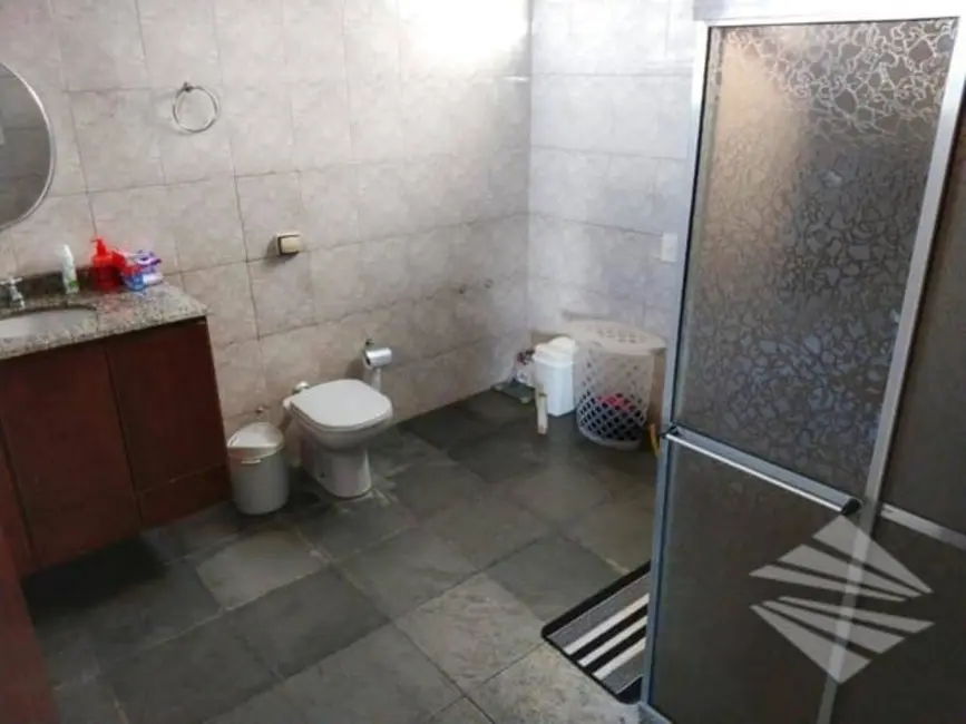 Foto 9 de Sobrado com 3 quartos à venda, 240m2 em Centro, Taubate - SP