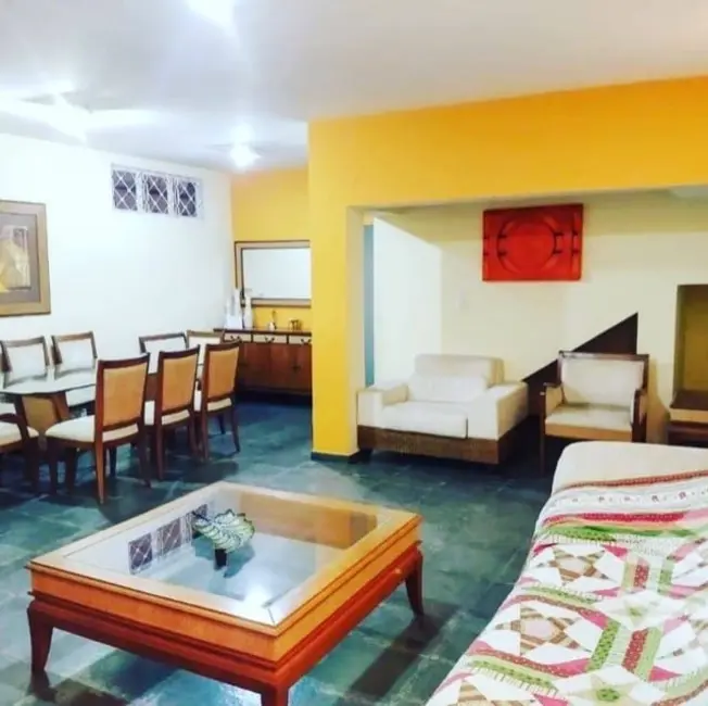 Foto 2 de Sobrado com 3 quartos à venda, 240m2 em Centro, Taubate - SP