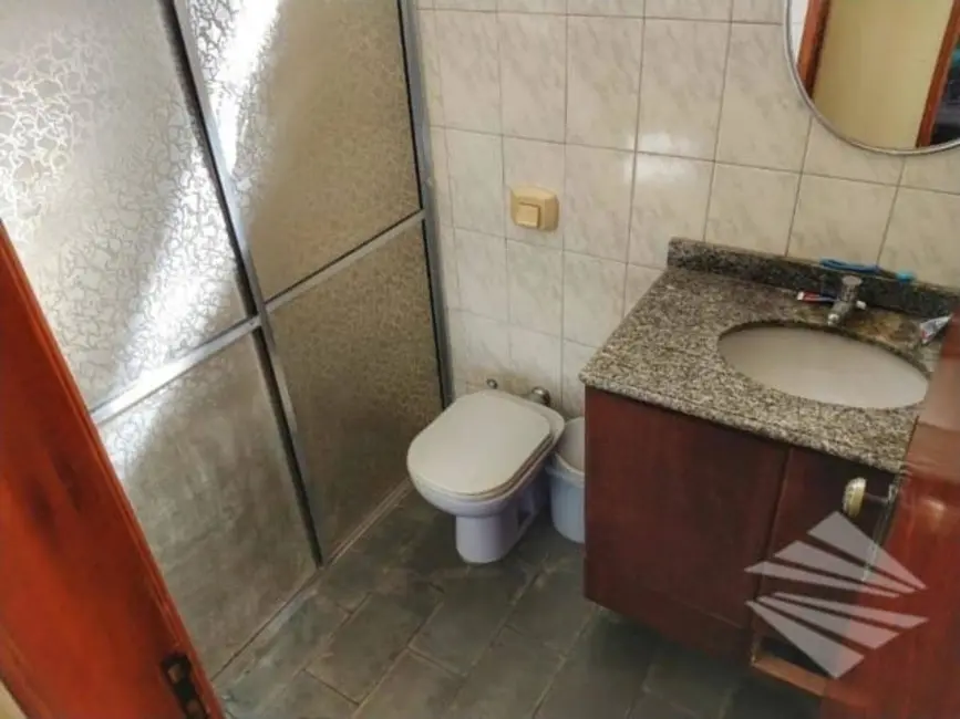 Foto 4 de Sobrado com 3 quartos à venda, 240m2 em Centro, Taubate - SP