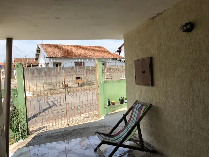 Foto 6 de Casa com 5 quartos à venda, 180m2 em Jardim Cristina, Pindamonhangaba - SP