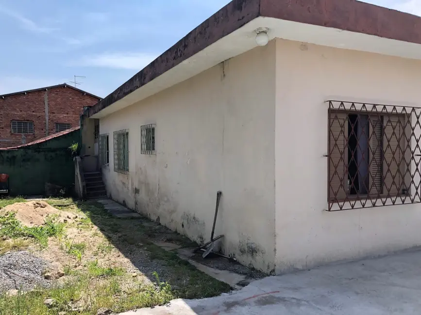 Casa com 5 quartos à venda, 180m2 em Jardim Cristina, Pindamonhangaba - SP - imagem 4 Foto 4 de Casa com 5 quartos à venda, 180m2 em Jardim Cristina, Pindamonhangaba - SP