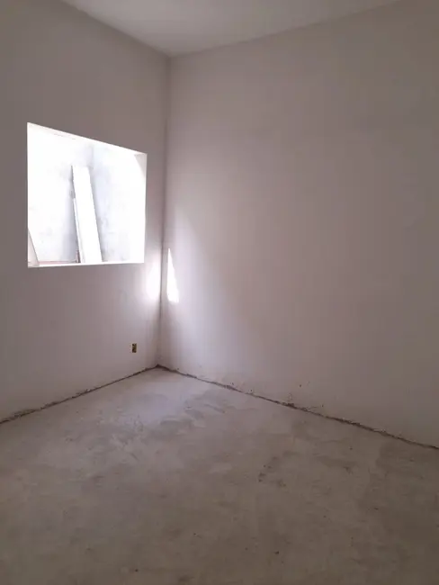 Casa com 2 quartos à venda, 75m2 em Jardim Eloyna, Pindamonhangaba - SP - imagem 5 Foto 5 de Casa com 2 quartos à venda, 75m2 em Jardim Eloyna, Pindamonhangaba - SP