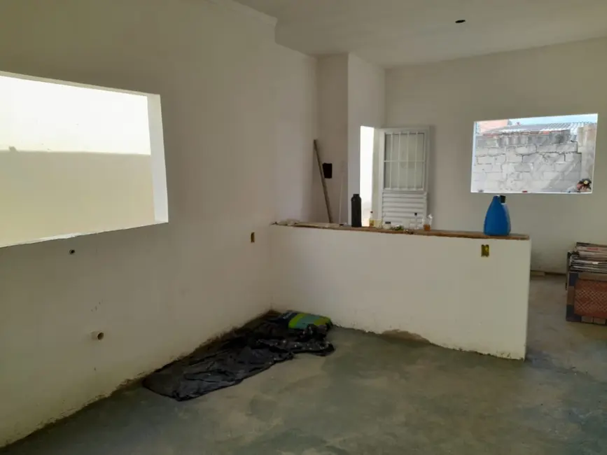 Foto 8 de Casa com 2 quartos à venda, 75m2 em Jardim Eloyna, Pindamonhangaba - SP