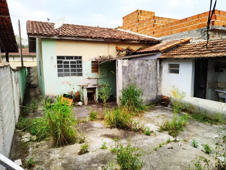 Foto 2 de Casa com 2 quartos à venda, 74m2 em Centro, Pindamonhangaba - SP