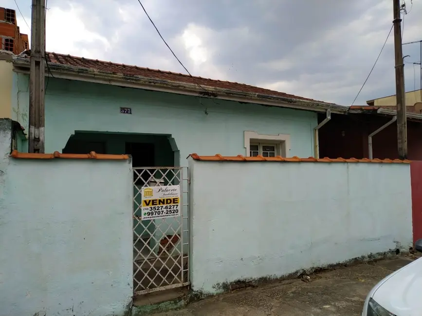 Foto 1 de Casa com 2 quartos à venda, 74m2 em Centro, Pindamonhangaba - SP