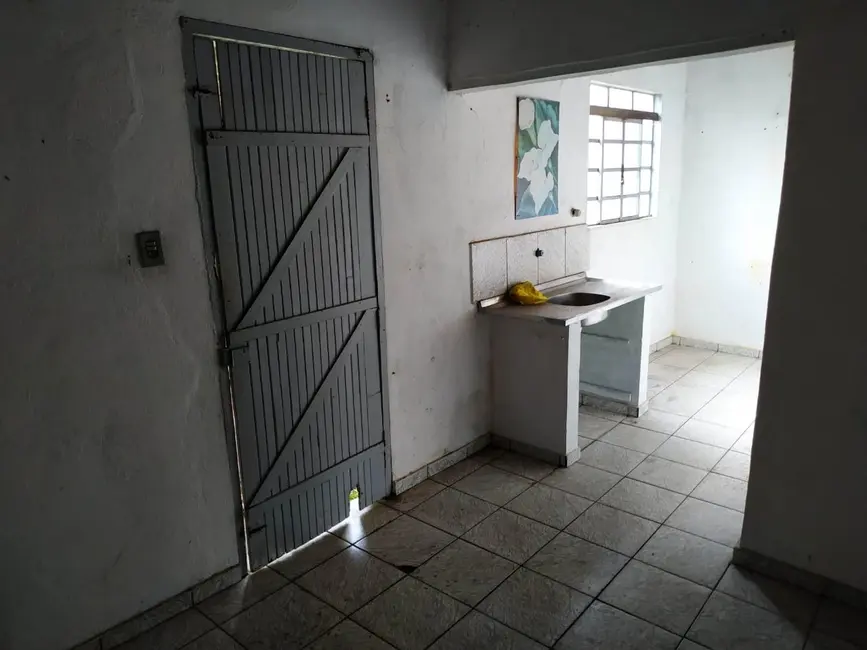 Foto 4 de Casa com 2 quartos à venda, 74m2 em Centro, Pindamonhangaba - SP