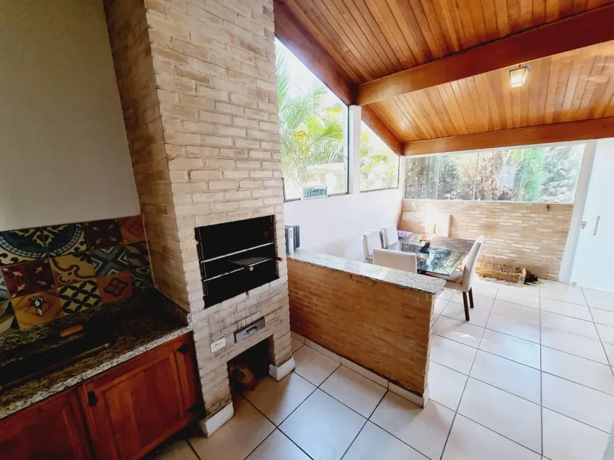 Foto 1 de Casa de Condomínio com 3 quartos à venda, 180m2 em Chácaras Reunidas Brasil, Taubate - SP