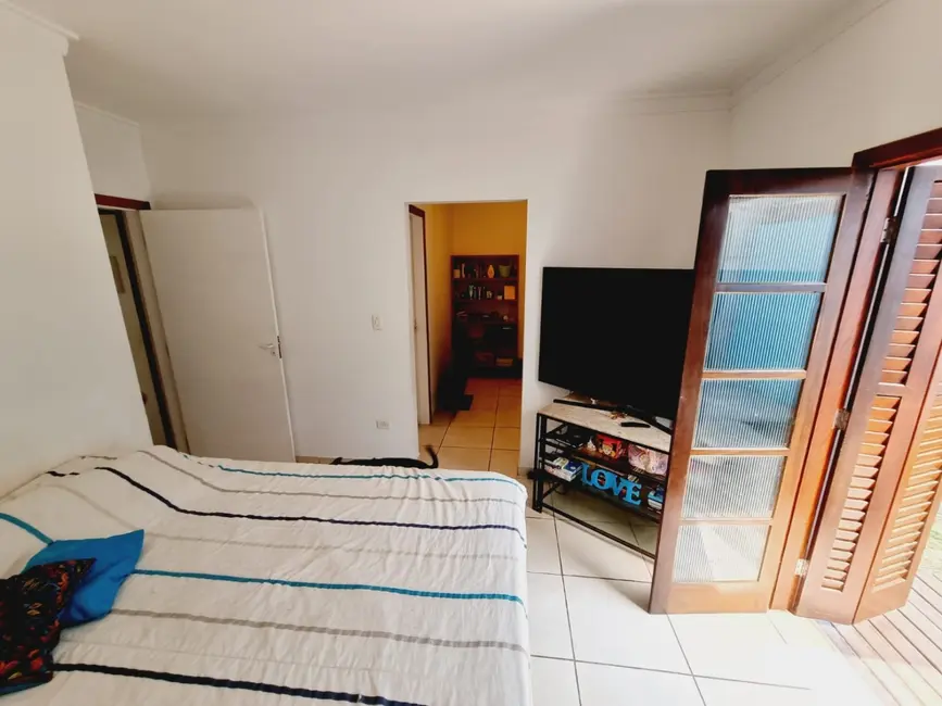 Foto 6 de Casa de Condomínio com 3 quartos à venda, 180m2 em Chácaras Reunidas Brasil, Taubate - SP