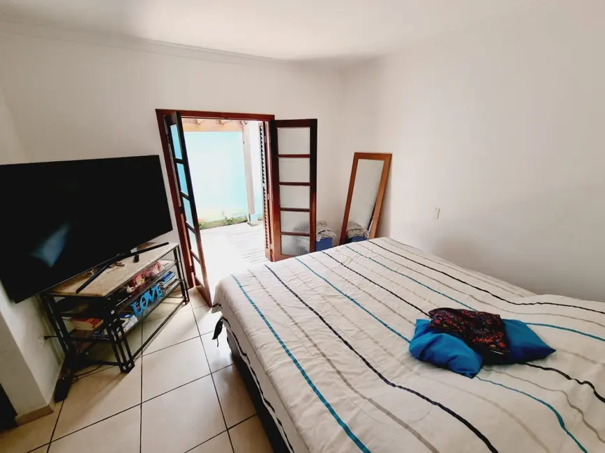 Foto 9 de Casa de Condomínio com 3 quartos à venda, 180m2 em Chácaras Reunidas Brasil, Taubate - SP