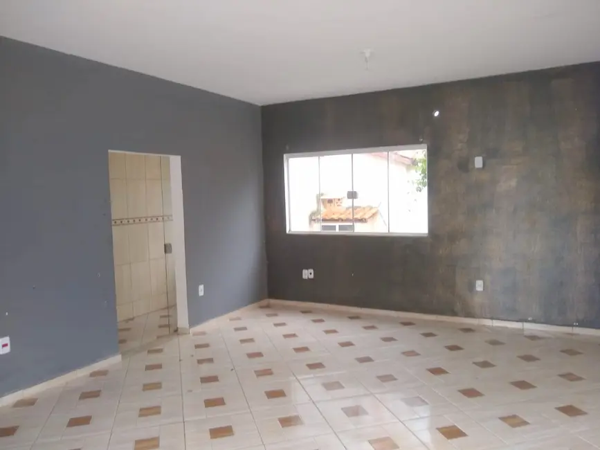 Foto 6 de Casa com 2 quartos à venda, 220m2 em Roseira - SP