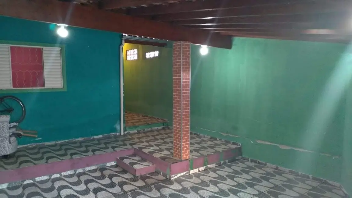 Foto 4 de Casa com 2 quartos à venda, 57m2 em Pindamonhangaba - SP