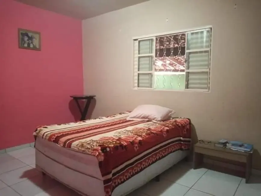 Foto 9 de Casa com 2 quartos à venda, 57m2 em Pindamonhangaba - SP