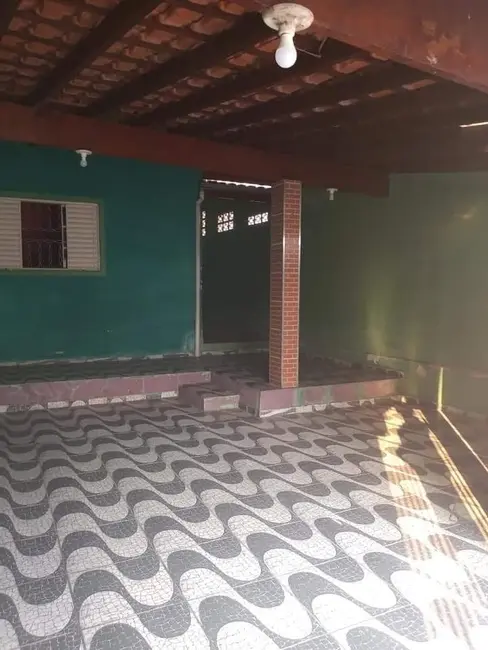 Foto 3 de Casa com 2 quartos à venda, 57m2 em Pindamonhangaba - SP