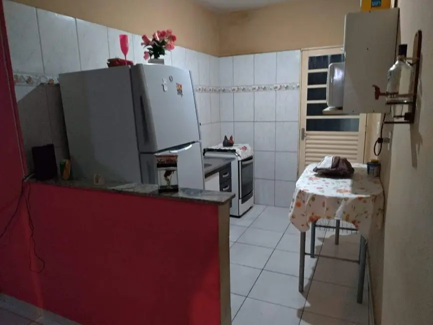 Foto 8 de Casa com 2 quartos à venda, 57m2 em Pindamonhangaba - SP