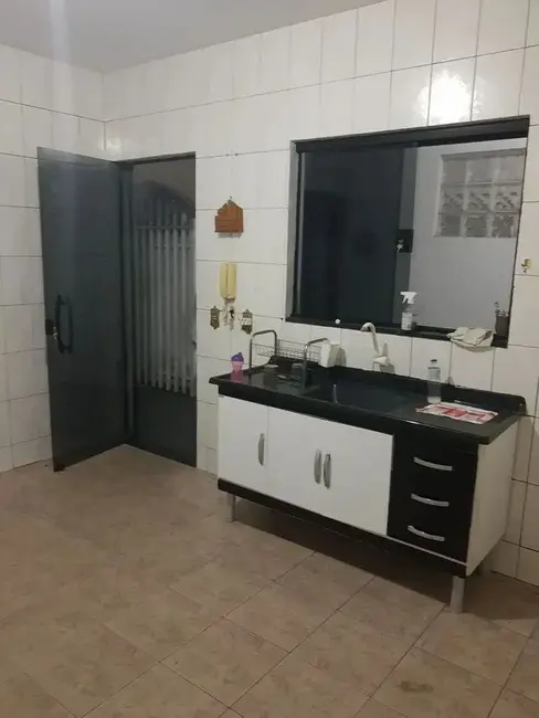 Foto 3 de Casa com 2 quartos à venda, 90m2 em Parque Piratininga, Taubate - SP
