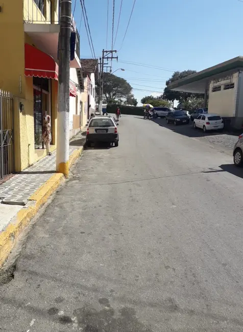 Casa com 3 quartos à venda, 180m2 em Aparecida - SP - imagem 3 Foto 3 de Casa com 3 quartos à venda, 180m2 em Aparecida - SP