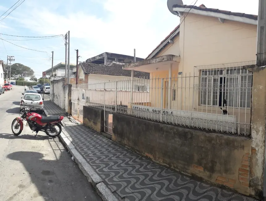 Foto 2 de Casa com 3 quartos à venda, 180m2 em Aparecida - SP