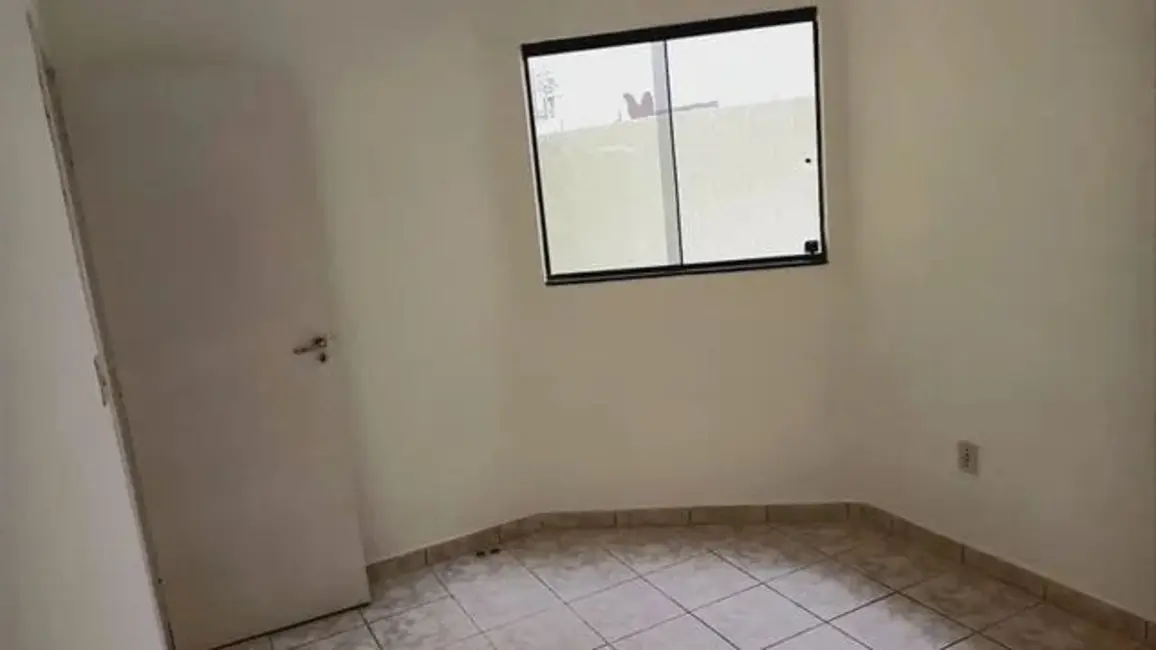 Foto 2 de Casa com 2 quartos à venda em Jardim Gurilândia, Taubate - SP