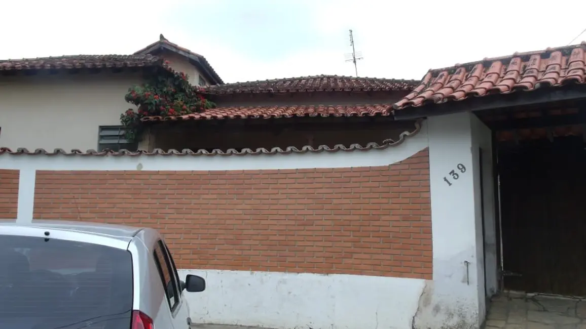 Foto 1 de Casa com 4 quartos à venda, 378m2 em Alto do Cardoso, Pindamonhangaba - SP