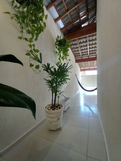 Foto 4 de Casa com 2 quartos à venda, 120m2 em Residencial Estoril, Taubate - SP