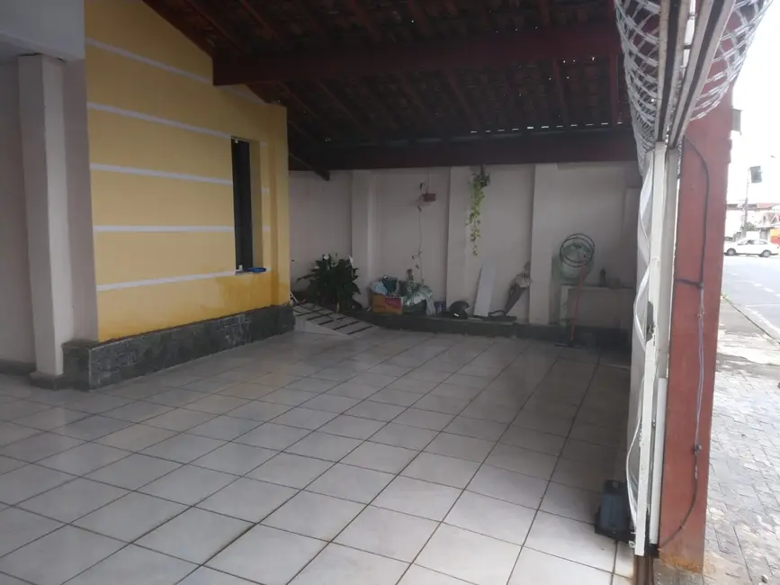Foto 6 de Casa com 5 quartos à venda, 260m2 em São Benedito, Pindamonhangaba - SP