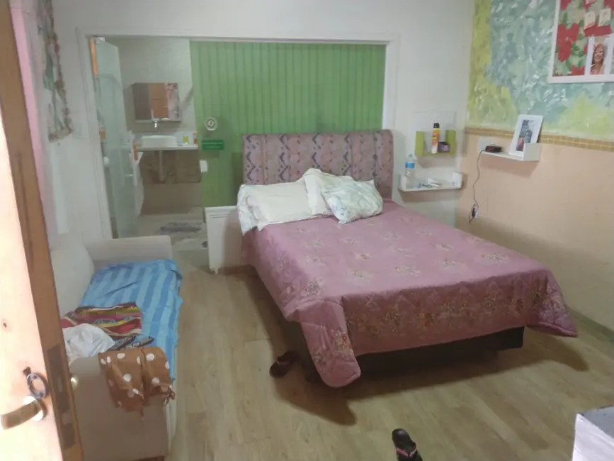 Foto 8 de Casa com 5 quartos à venda, 260m2 em São Benedito, Pindamonhangaba - SP