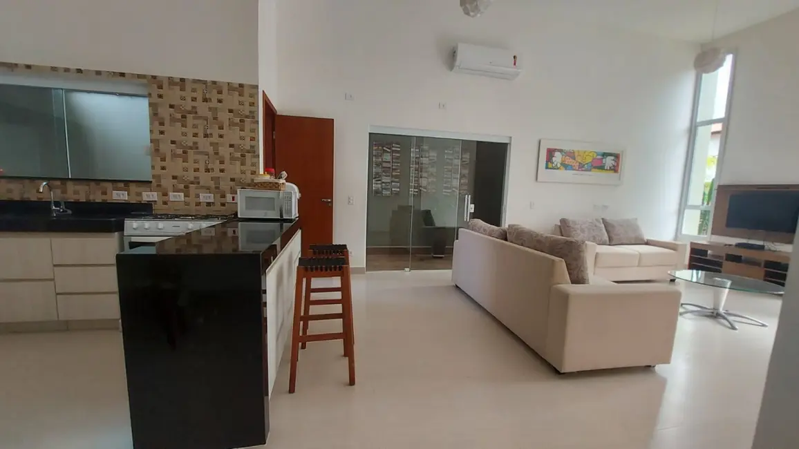 Foto 7 de Casa de Condomínio com 3 quartos à venda, 200m2 em Ubatuba - SP