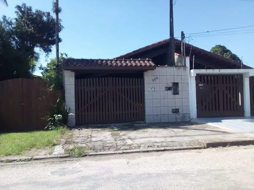Foto 1 de Casa com 2 quartos à venda, 68m2 em Ubatuba - SP