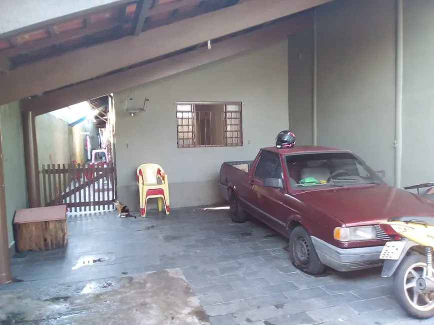 Foto 2 de Casa com 2 quartos à venda, 68m2 em Ubatuba - SP