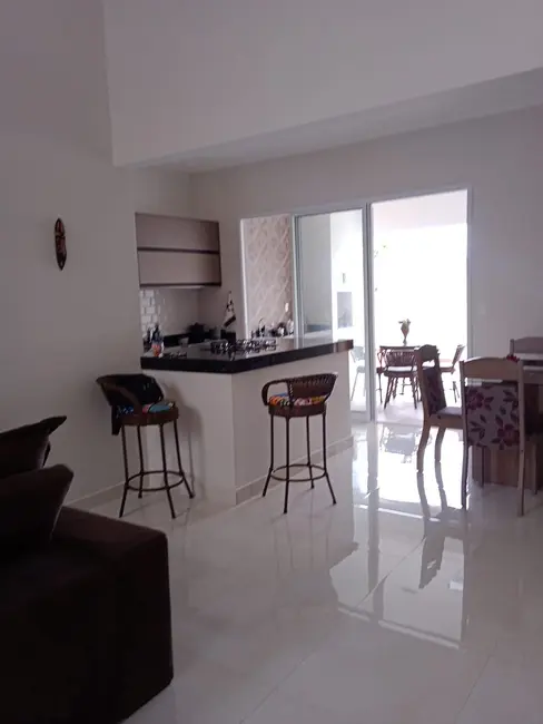 Foto 3 de Casa com 3 quartos à venda, 260m2 em Tremembe - SP