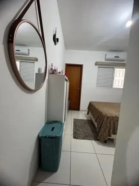 Foto 3 de Casa com 3 quartos à venda em Parque Senhor do Bonfim, Taubate - SP