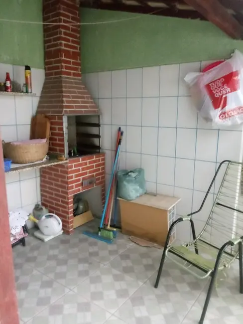 Foto 6 de Sobrado com 3 quartos à venda, 140m2 em Conjunto Residencial Araretama, Pindamonhangaba - SP