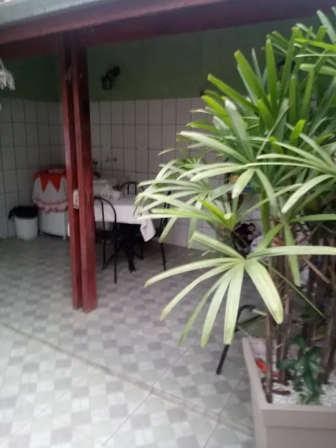 Foto 8 de Sobrado com 3 quartos à venda, 140m2 em Conjunto Residencial Araretama, Pindamonhangaba - SP