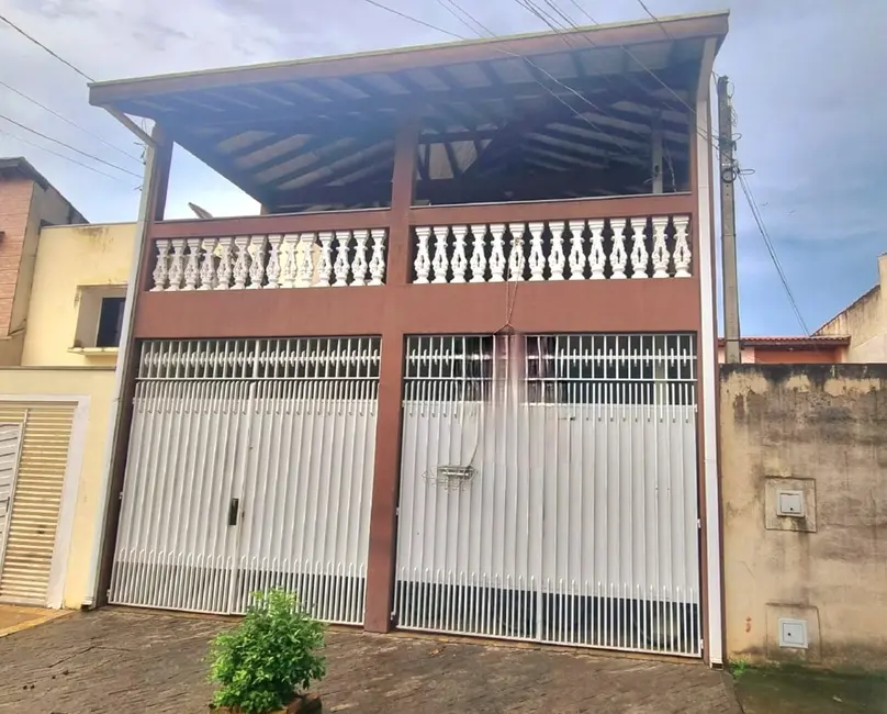 Foto 1 de Sobrado com 3 quartos à venda, 330m2 em Aparecida - SP