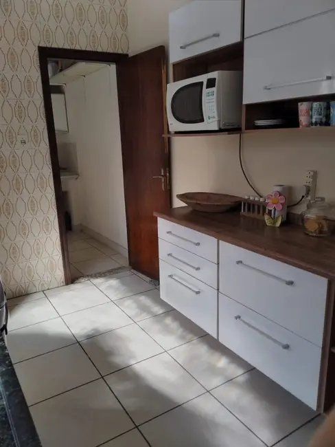 Foto 3 de Casa com 3 quartos à venda, 207m2 em Jardim Rosely, Pindamonhangaba - SP