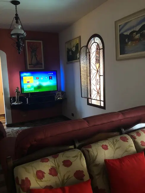 Foto 2 de Casa com 3 quartos à venda, 213m2 em São Benedito, Pindamonhangaba - SP