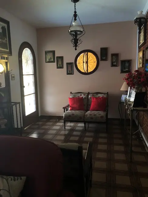 Foto 3 de Casa com 3 quartos à venda, 213m2 em São Benedito, Pindamonhangaba - SP