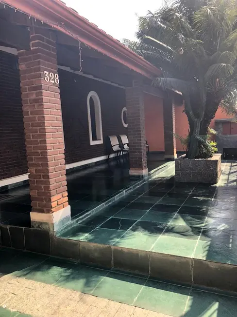 Foto 1 de Casa com 3 quartos à venda, 213m2 em São Benedito, Pindamonhangaba - SP