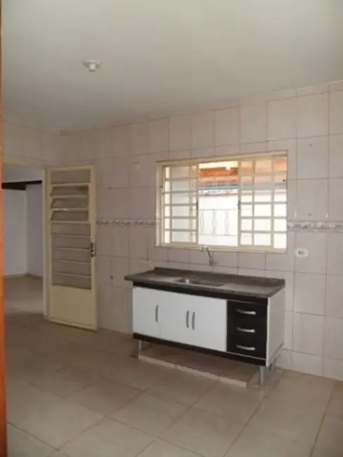 Foto 7 de Casa com 3 quartos à venda, 300m2 em Jardim Gurilândia, Taubate - SP
