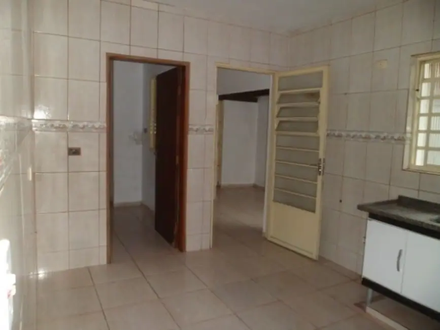 Foto 6 de Casa com 3 quartos à venda, 300m2 em Jardim Gurilândia, Taubate - SP