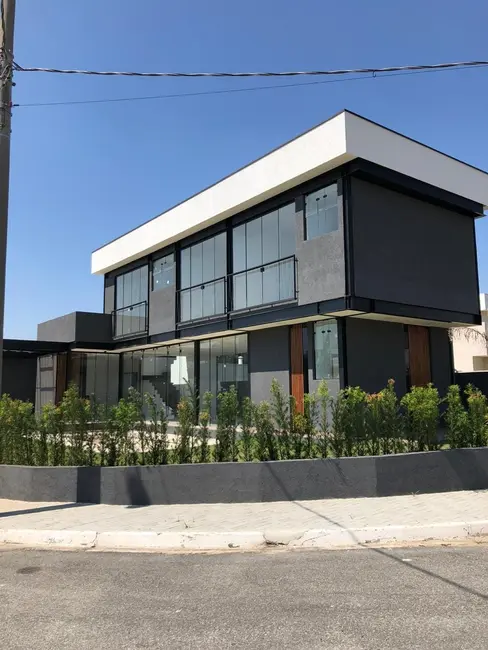 Foto 9 de Casa com 3 quartos à venda, 270m2 em Tremembe - SP