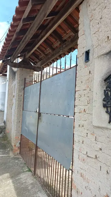 Foto 1 de Casa com 2 quartos à venda, 312m2 em Chácara São Silvestre, Taubate - SP