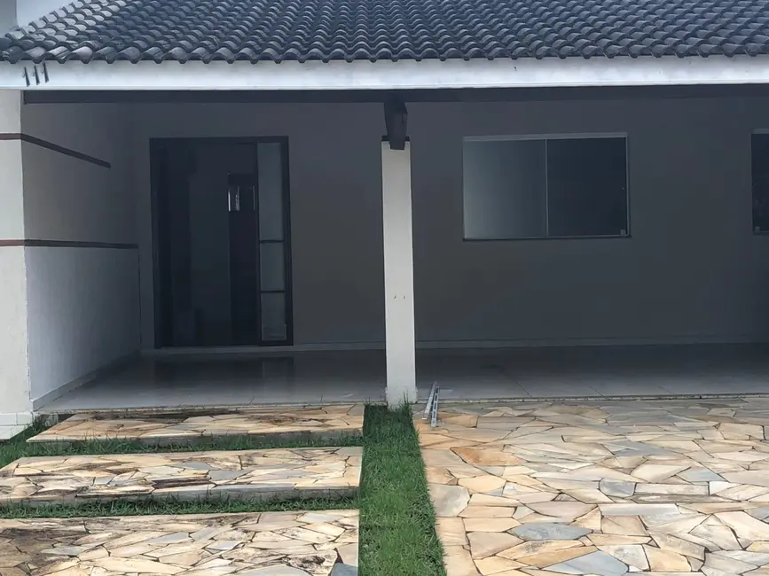 Foto 3 de Casa de Condomínio com 4 quartos à venda e para alugar, 200m2 em Pindamonhangaba - SP