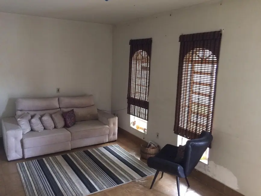 Casa com 3 quartos à venda, 308m2 em Pindamonhangaba - SP - imagem 8 Foto 8 de Casa com 3 quartos à venda, 308m2 em Pindamonhangaba - SP