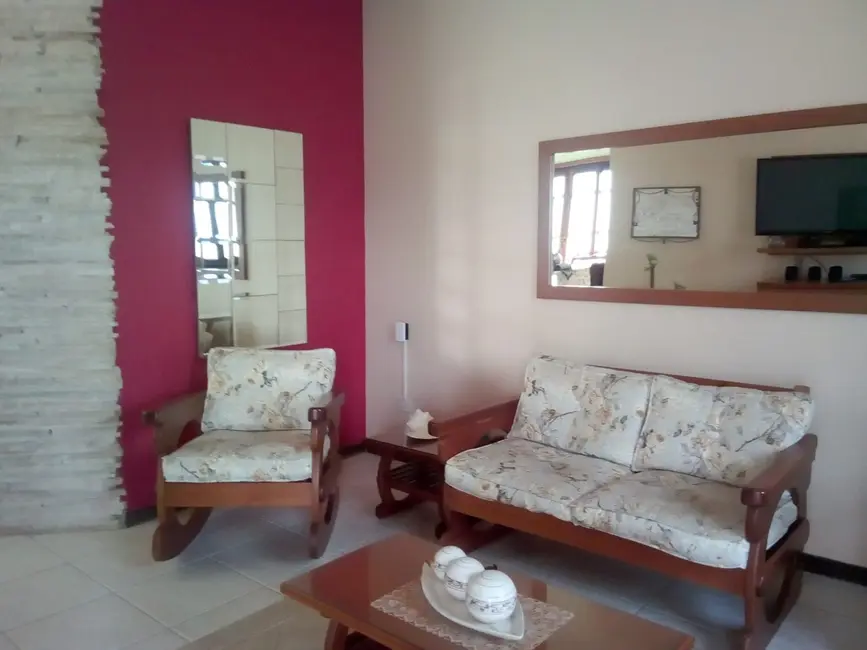 Foto 1 de Casa com 3 quartos à venda, 190m2 em Tremembe - SP